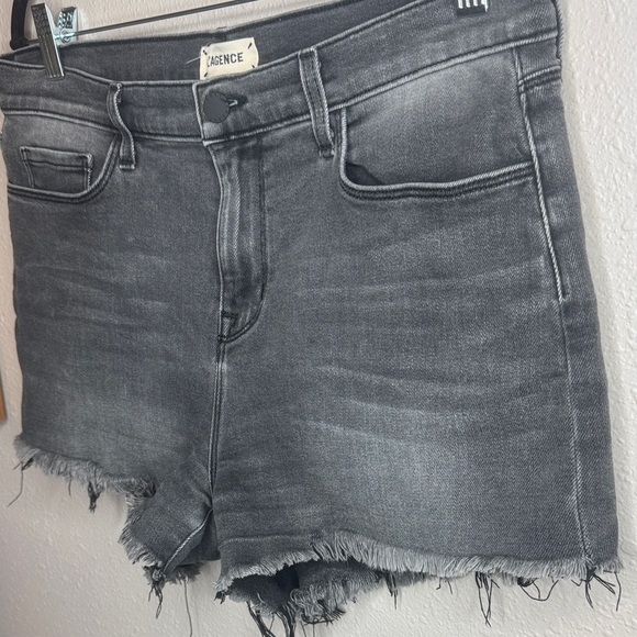 L'AGENCE Audrey Mid-Rise Charcoal Denim Frayed Raw Hem Shorts Vintage Black - 29 - Picture 4 of 13